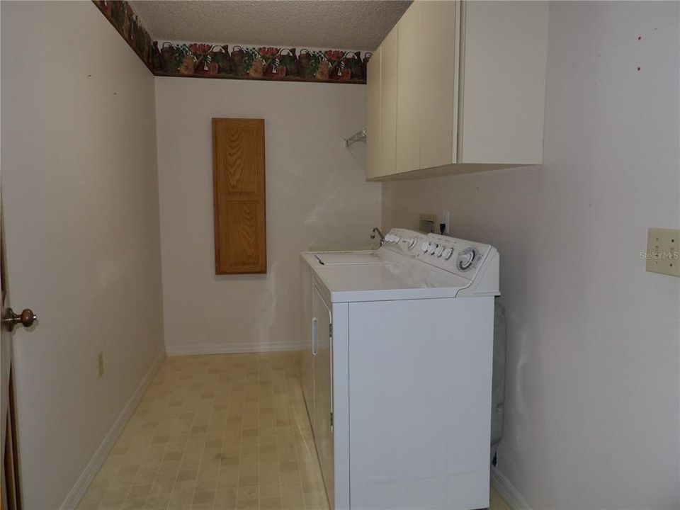 En Venta: $621,410 (4 camas, 3 baños, 2793 Pies cuadrados)