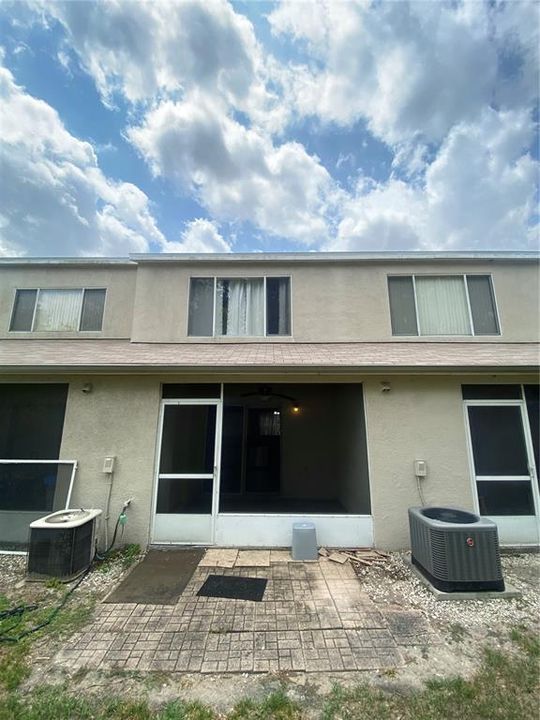 For Rent: $1,800 (2 beds, 1 baths, 1110 Square Feet)