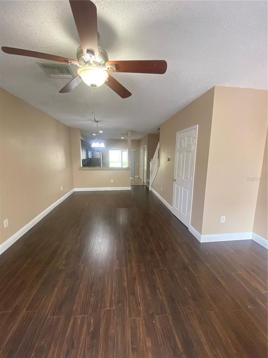 For Rent: $1,800 (2 beds, 1 baths, 1110 Square Feet)