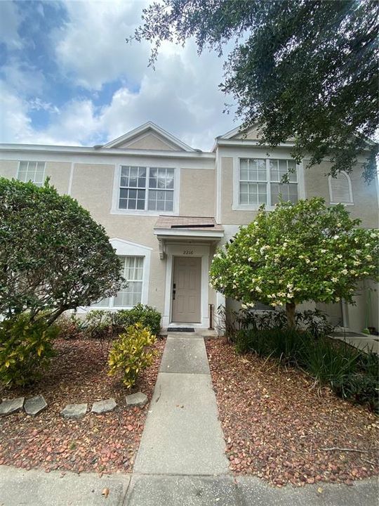 For Rent: $1,800 (2 beds, 1 baths, 1110 Square Feet)