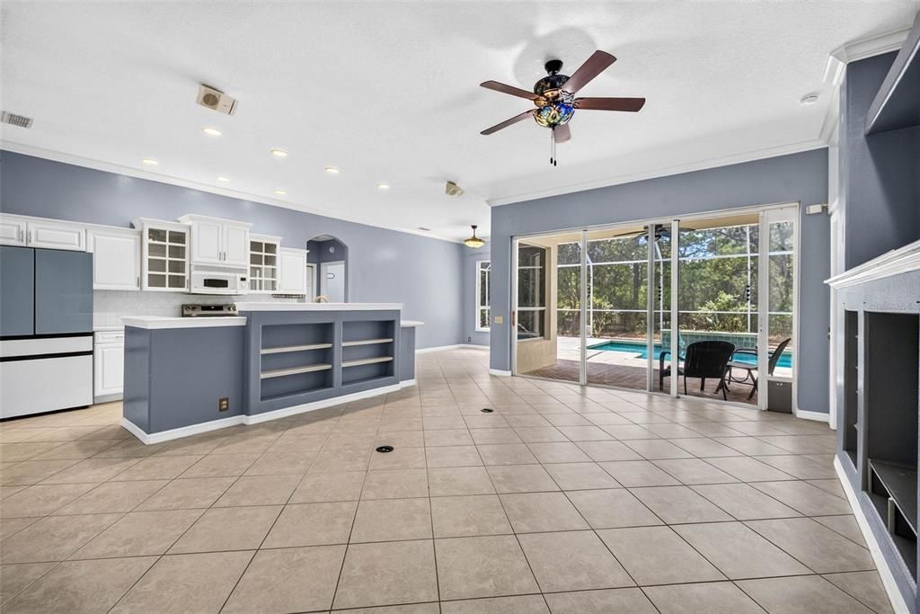 For Sale: $430,000 (3 beds, 2 baths, 1946 Square Feet)