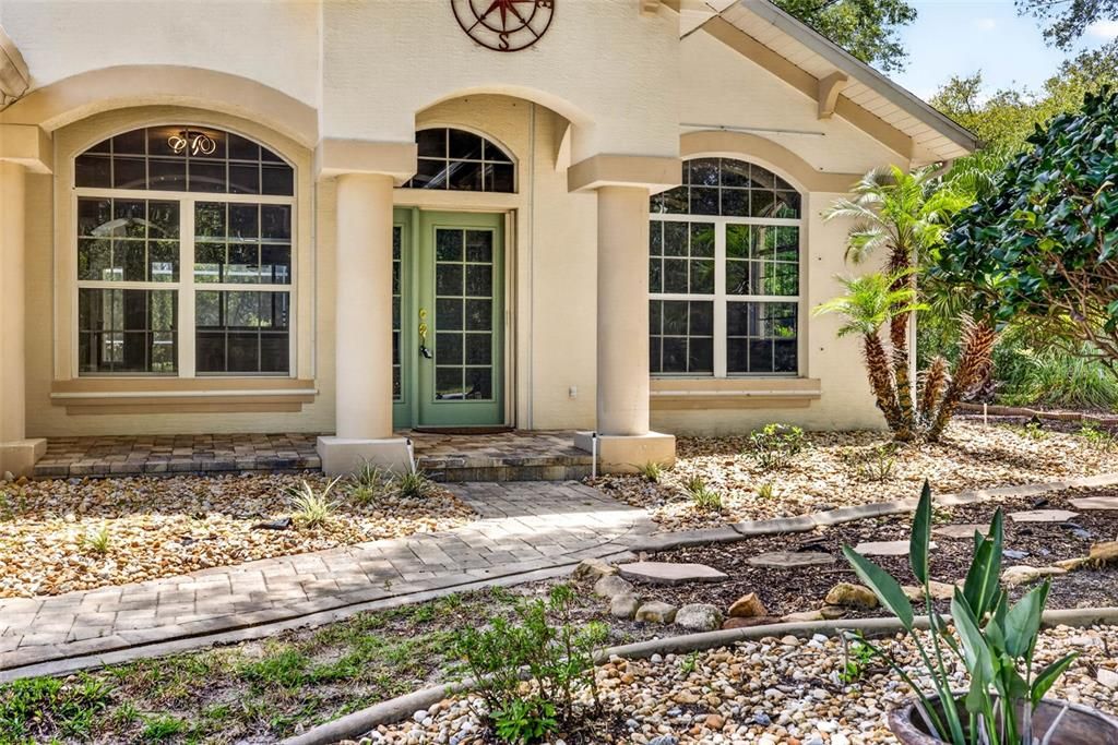 For Sale: $430,000 (3 beds, 2 baths, 1946 Square Feet)