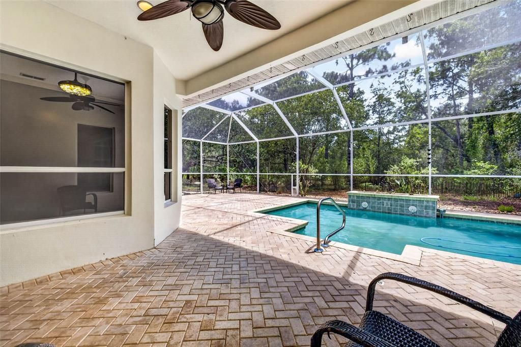For Sale: $430,000 (3 beds, 2 baths, 1946 Square Feet)