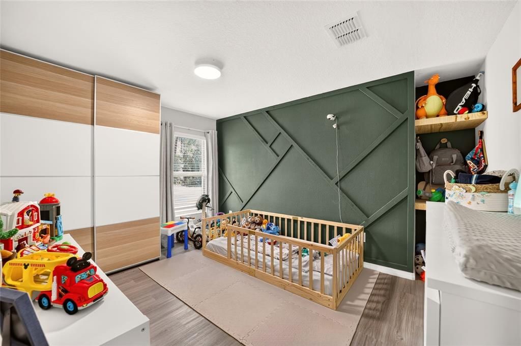 For Sale: $419,900 (4 beds, 2 baths, 1930 Square Feet)