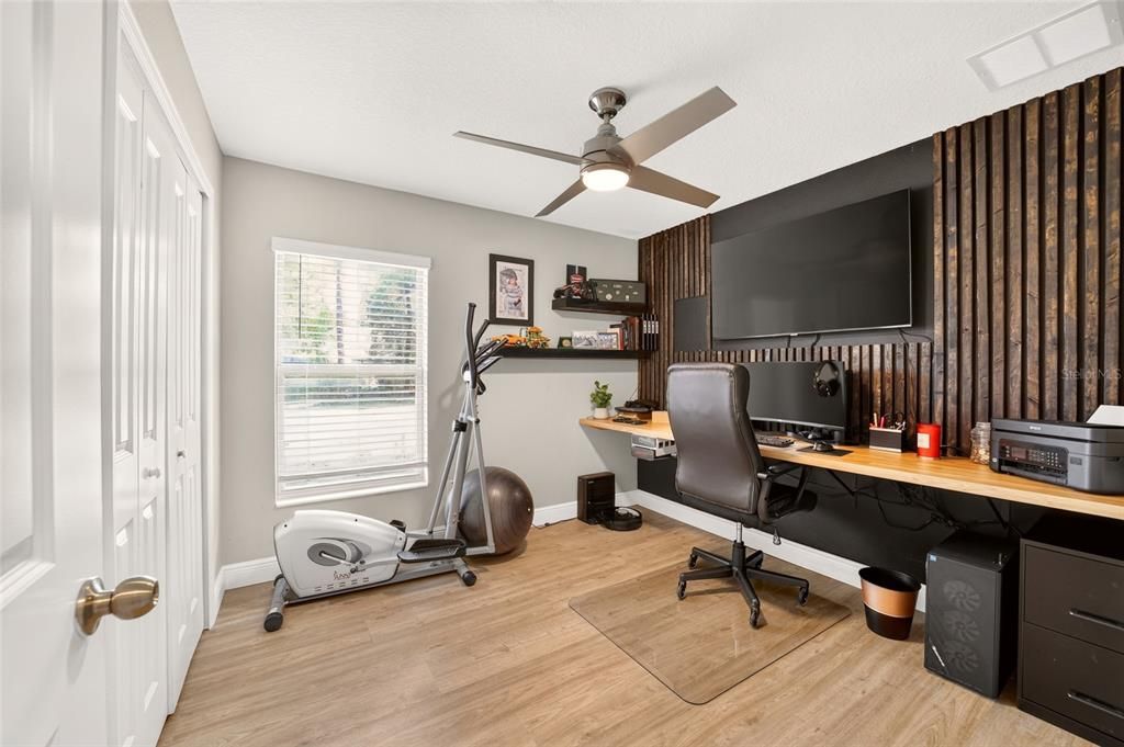 For Sale: $419,900 (4 beds, 2 baths, 1930 Square Feet)