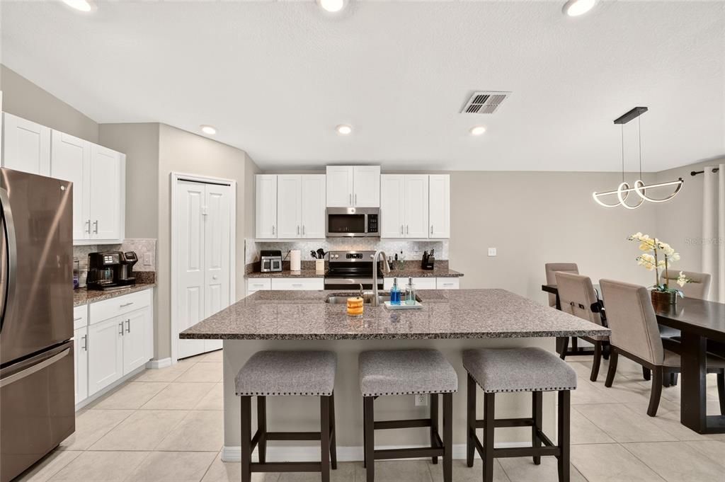 For Sale: $419,900 (4 beds, 2 baths, 1930 Square Feet)
