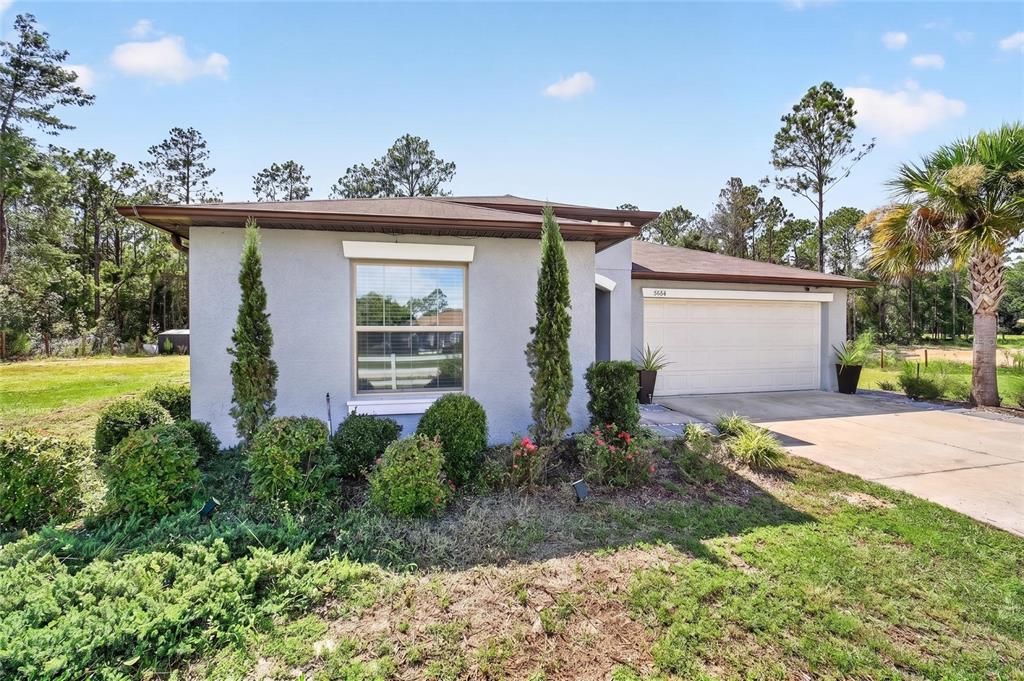 For Sale: $419,900 (4 beds, 2 baths, 1930 Square Feet)