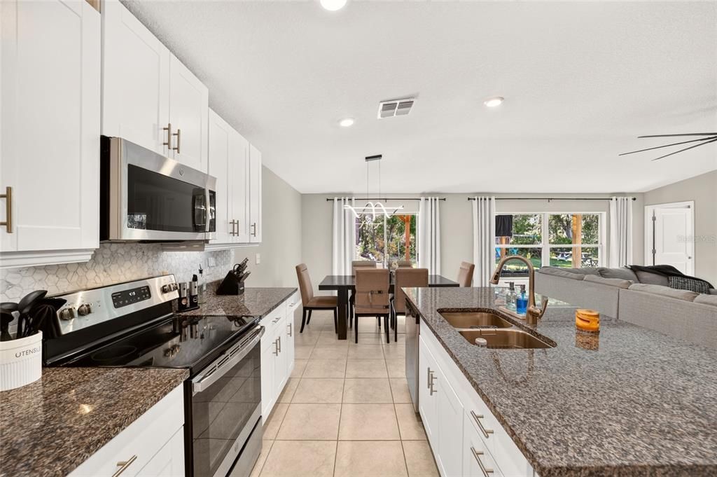 For Sale: $419,900 (4 beds, 2 baths, 1930 Square Feet)