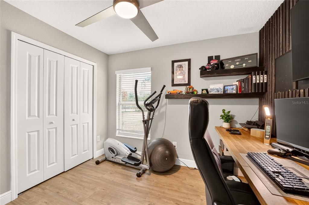 For Sale: $419,900 (4 beds, 2 baths, 1930 Square Feet)