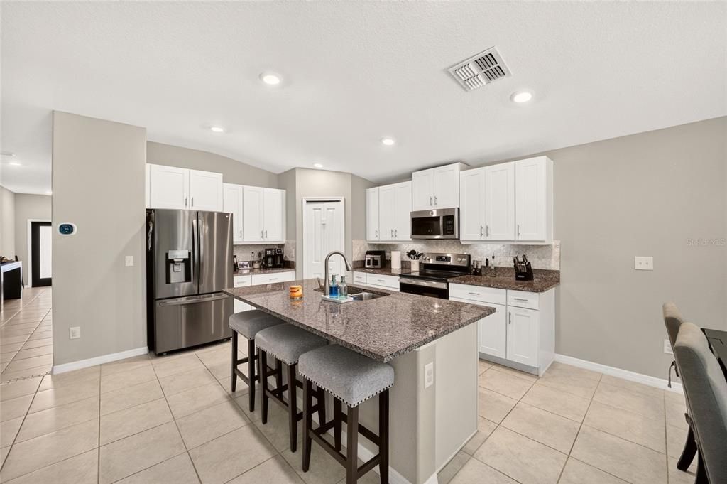 For Sale: $419,900 (4 beds, 2 baths, 1930 Square Feet)