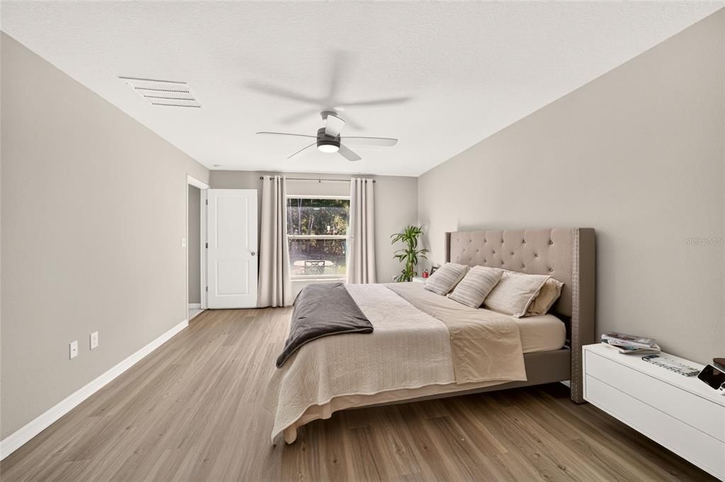 For Sale: $419,900 (4 beds, 2 baths, 1930 Square Feet)