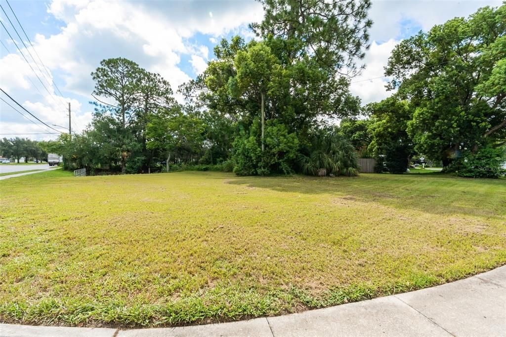 На продажу: $115,000 (0.20 acres)