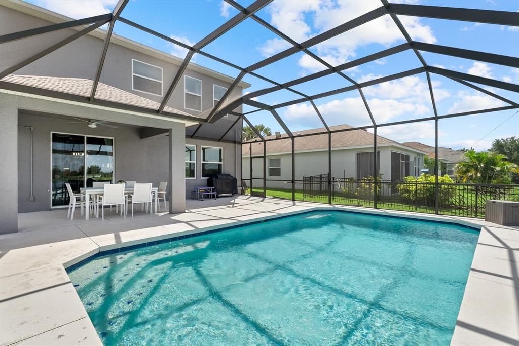 待售: $625,000 (4 贝兹, 2 浴室, 2359 平方英尺)