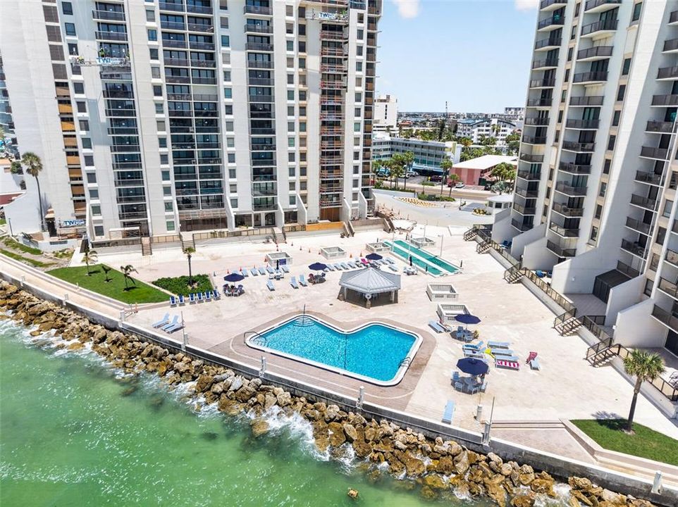 For Sale: $669,000 (2 beds, 2 baths, 1264 Square Feet)