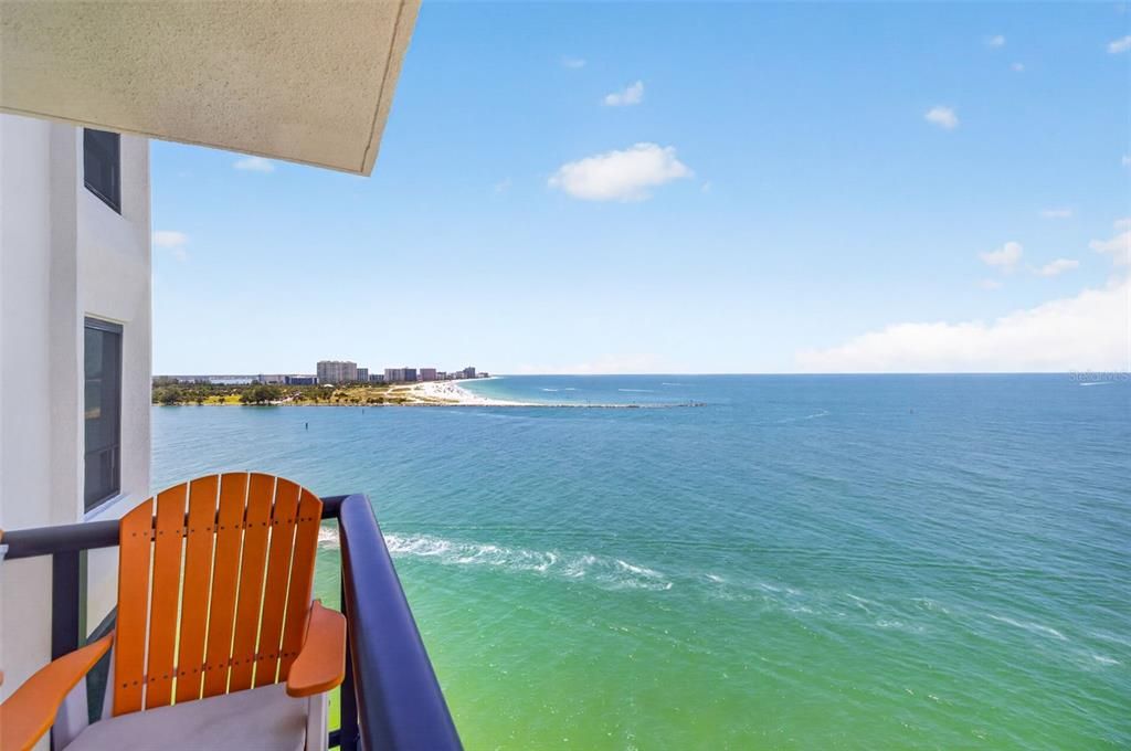 For Sale: $669,000 (2 beds, 2 baths, 1264 Square Feet)