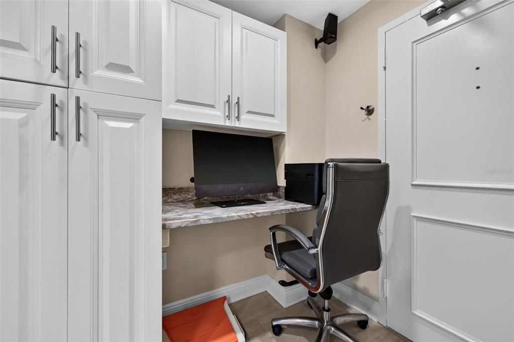 For Sale: $669,000 (2 beds, 2 baths, 1264 Square Feet)