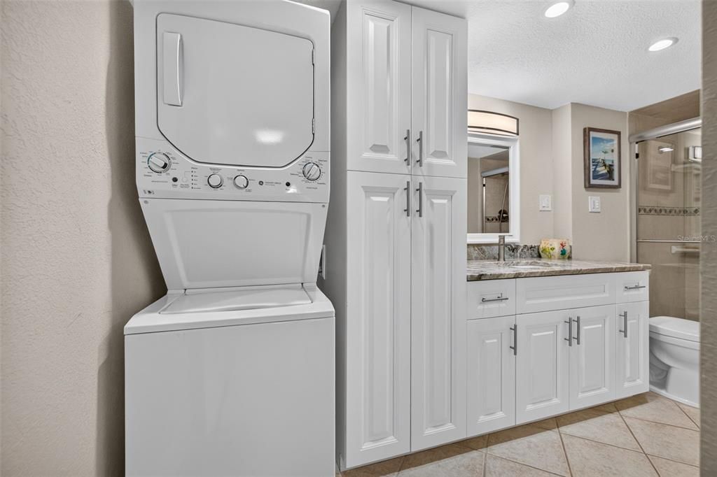 For Sale: $669,000 (2 beds, 2 baths, 1264 Square Feet)