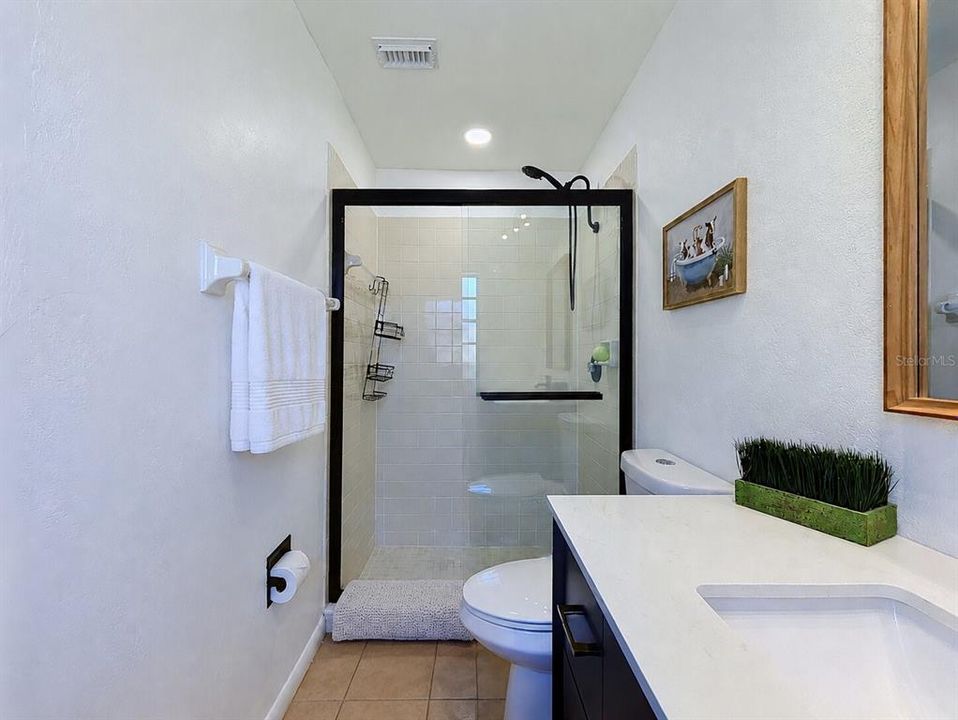 For Sale: $349,900 (3 beds, 2 baths, 1107 Square Feet)