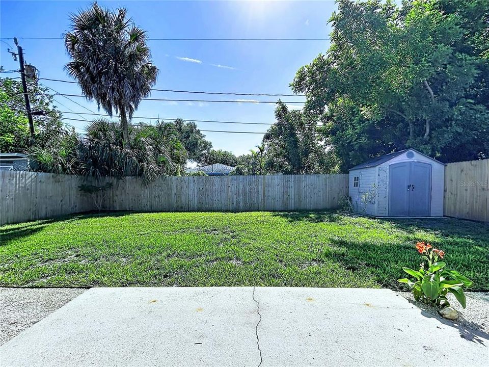 For Sale: $349,900 (3 beds, 2 baths, 1107 Square Feet)