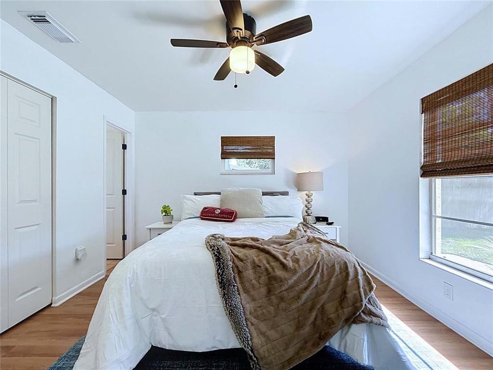 For Sale: $349,900 (3 beds, 2 baths, 1107 Square Feet)