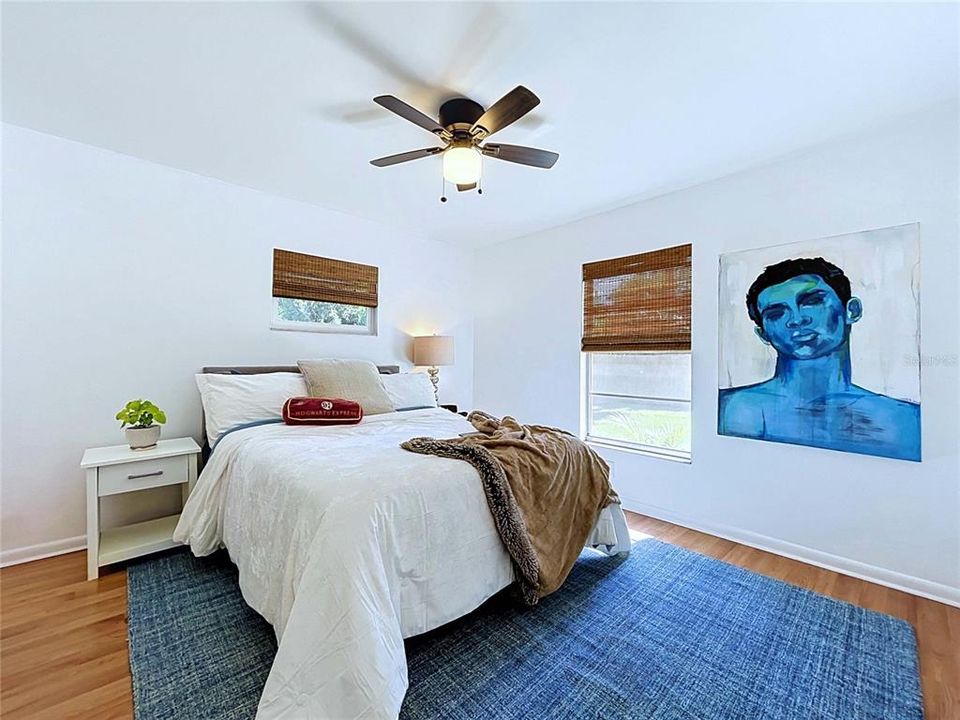 For Sale: $349,900 (3 beds, 2 baths, 1107 Square Feet)