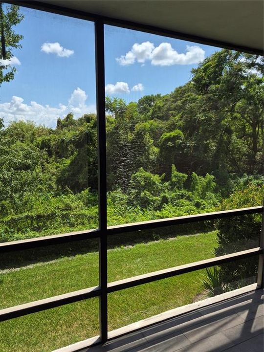 For Rent: $2,200 (2 beds, 2 baths, 1065 Square Feet)