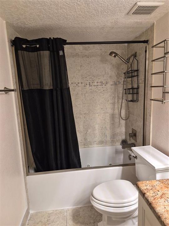 For Rent: $2,200 (2 beds, 2 baths, 1065 Square Feet)