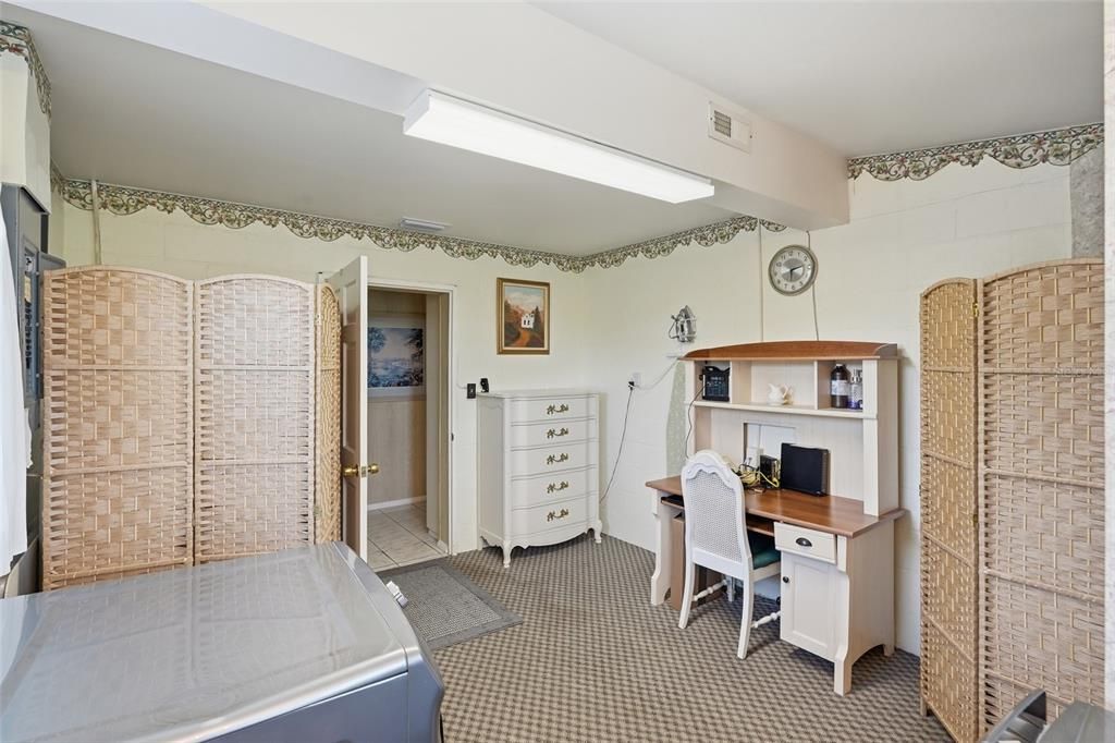 For Sale: $239,000 (2 beds, 2 baths, 1437 Square Feet)