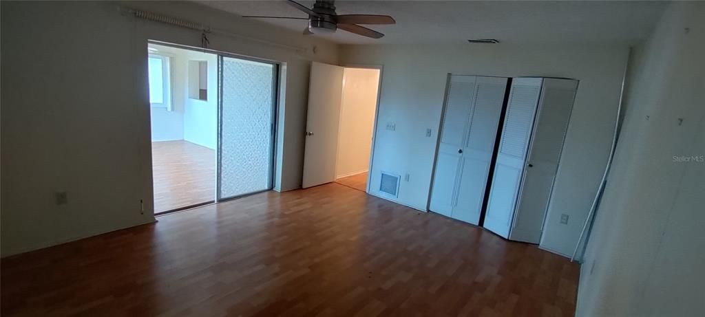 En Venta: $246,000 (2 camas, 2 baños, 1230 Pies cuadrados)