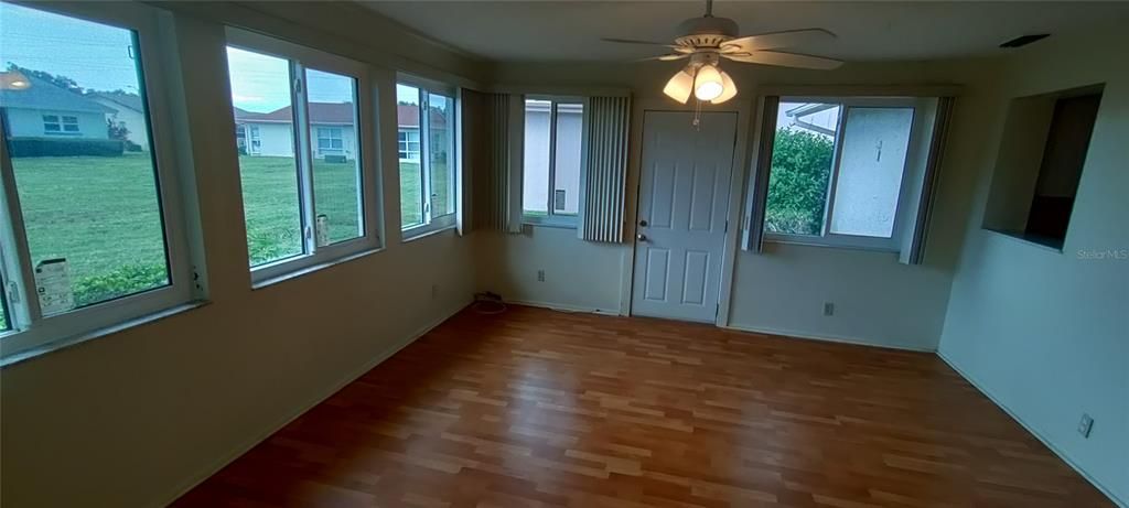 En Venta: $246,000 (2 camas, 2 baños, 1230 Pies cuadrados)