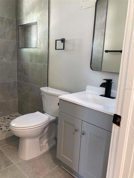 For Rent: $1,400 (1 beds, 1 baths, 550 Square Feet)