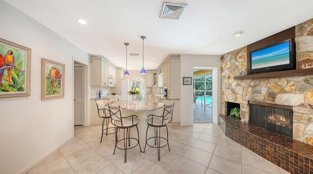 For Sale: $1,700,000 (4 beds, 3 baths, 2580 Square Feet)
