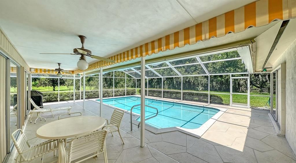For Sale: $1,700,000 (4 beds, 3 baths, 2580 Square Feet)