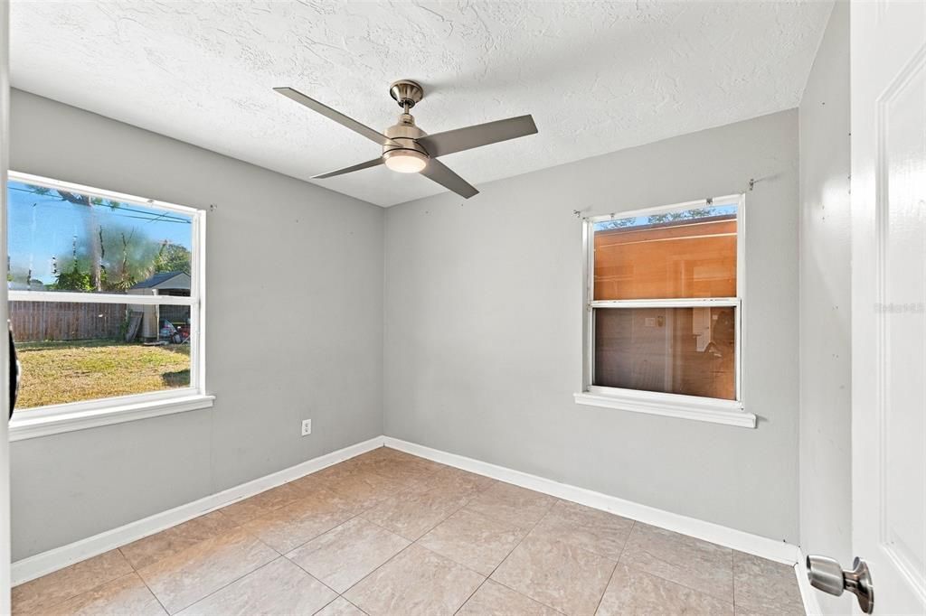 For Sale: $295,000 (3 beds, 1 baths, 1143 Square Feet)