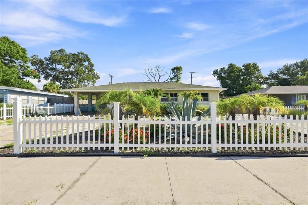 For Sale: $295,000 (3 beds, 1 baths, 1143 Square Feet)