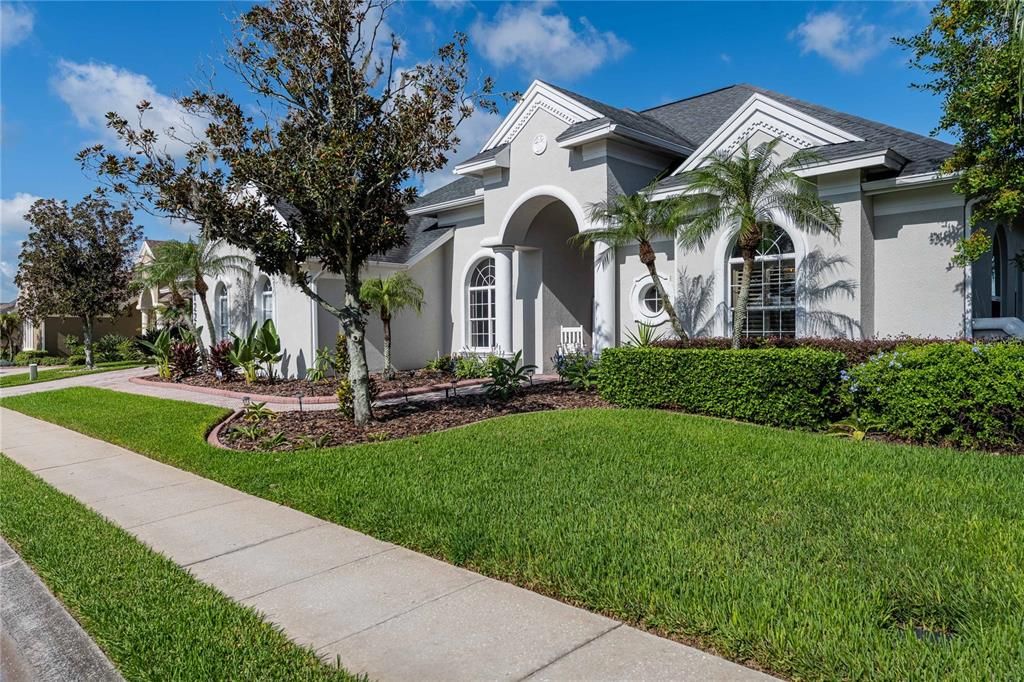 For Sale: $839,999 (4 beds, 3 baths, 3357 Square Feet)
