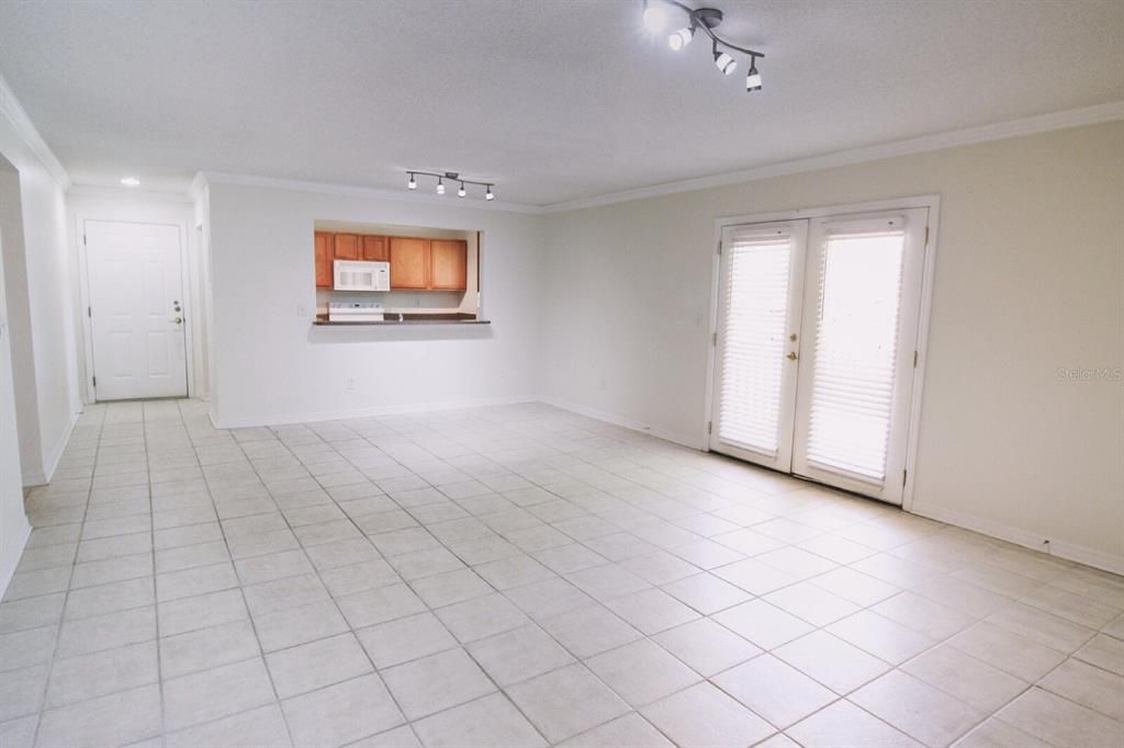 For Rent: $1,695 (2 beds, 2 baths, 1049 Square Feet)