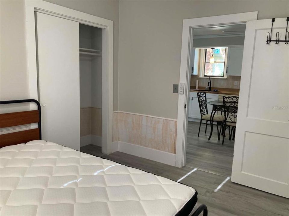 For Rent: $2,100 (2 beds, 1 baths, 650 Square Feet)