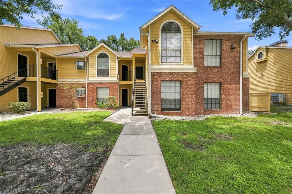 For Rent: $2,200 (1 beds, 1 baths, 684 Square Feet)