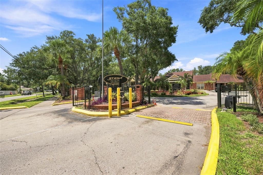 For Rent: $2,200 (1 beds, 1 baths, 684 Square Feet)
