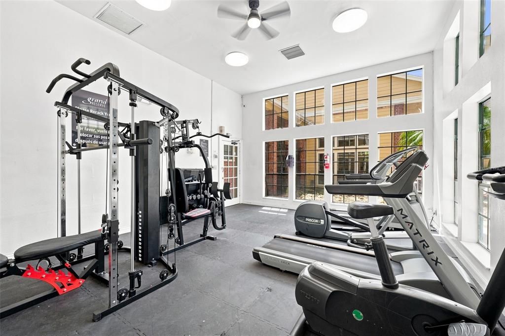 For Rent: $2,200 (1 beds, 1 baths, 684 Square Feet)