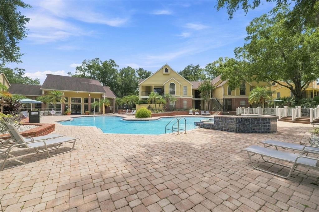 For Rent: $2,200 (1 beds, 1 baths, 684 Square Feet)
