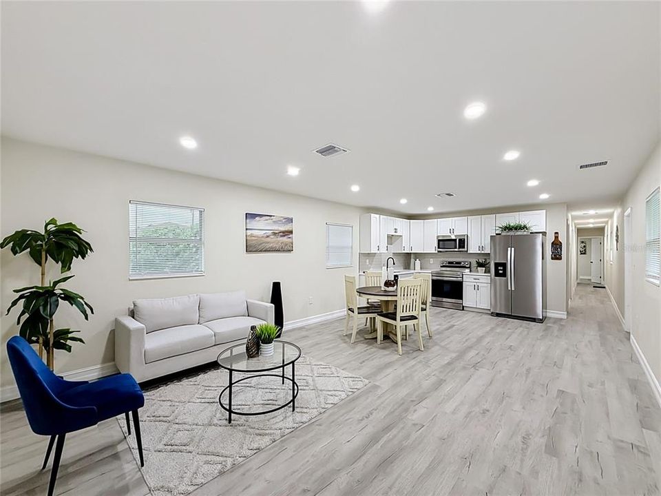 For Sale: $269,900 (3 beds, 2 baths, 1088 Square Feet)