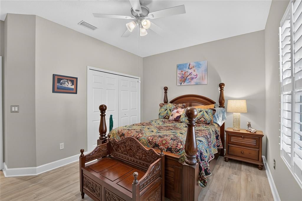 For Sale: $332,900 (2 beds, 2 baths, 1754 Square Feet)