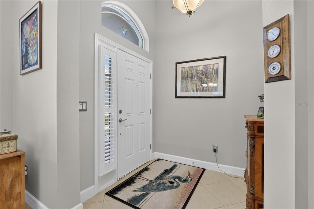 For Sale: $332,900 (2 beds, 2 baths, 1754 Square Feet)