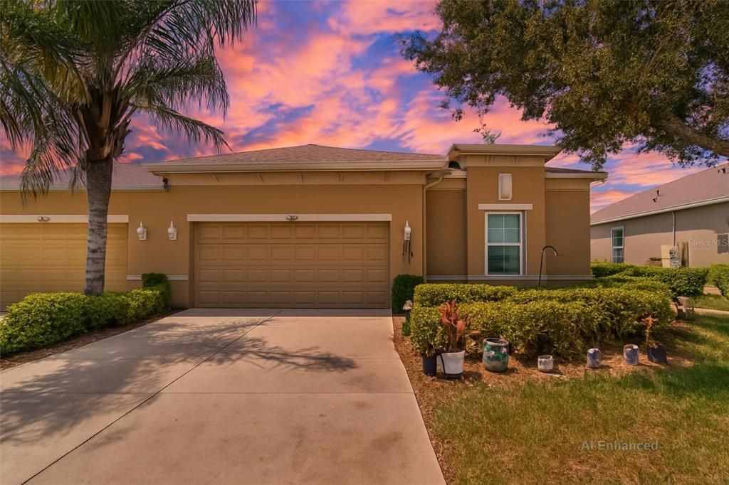 For Sale: $332,900 (2 beds, 2 baths, 1754 Square Feet)