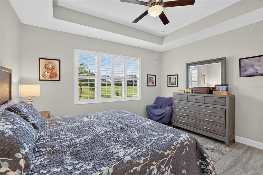 For Sale: $332,900 (2 beds, 2 baths, 1754 Square Feet)