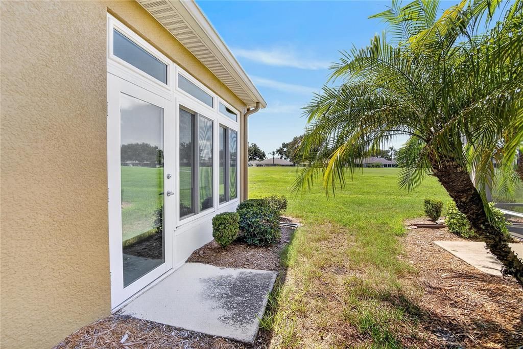 For Sale: $332,900 (2 beds, 2 baths, 1754 Square Feet)