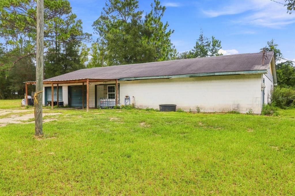 For Sale: $300,000 (3 beds, 1 baths, 1553 Square Feet)