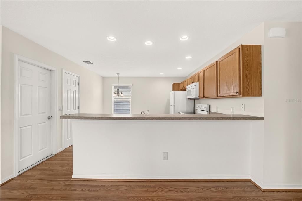 En Venta: $299,000 (2 camas, 2 baños, 1130 Pies cuadrados)